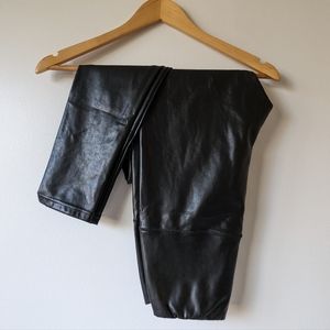 ARITZIA Wilfred Free Daria Leggings